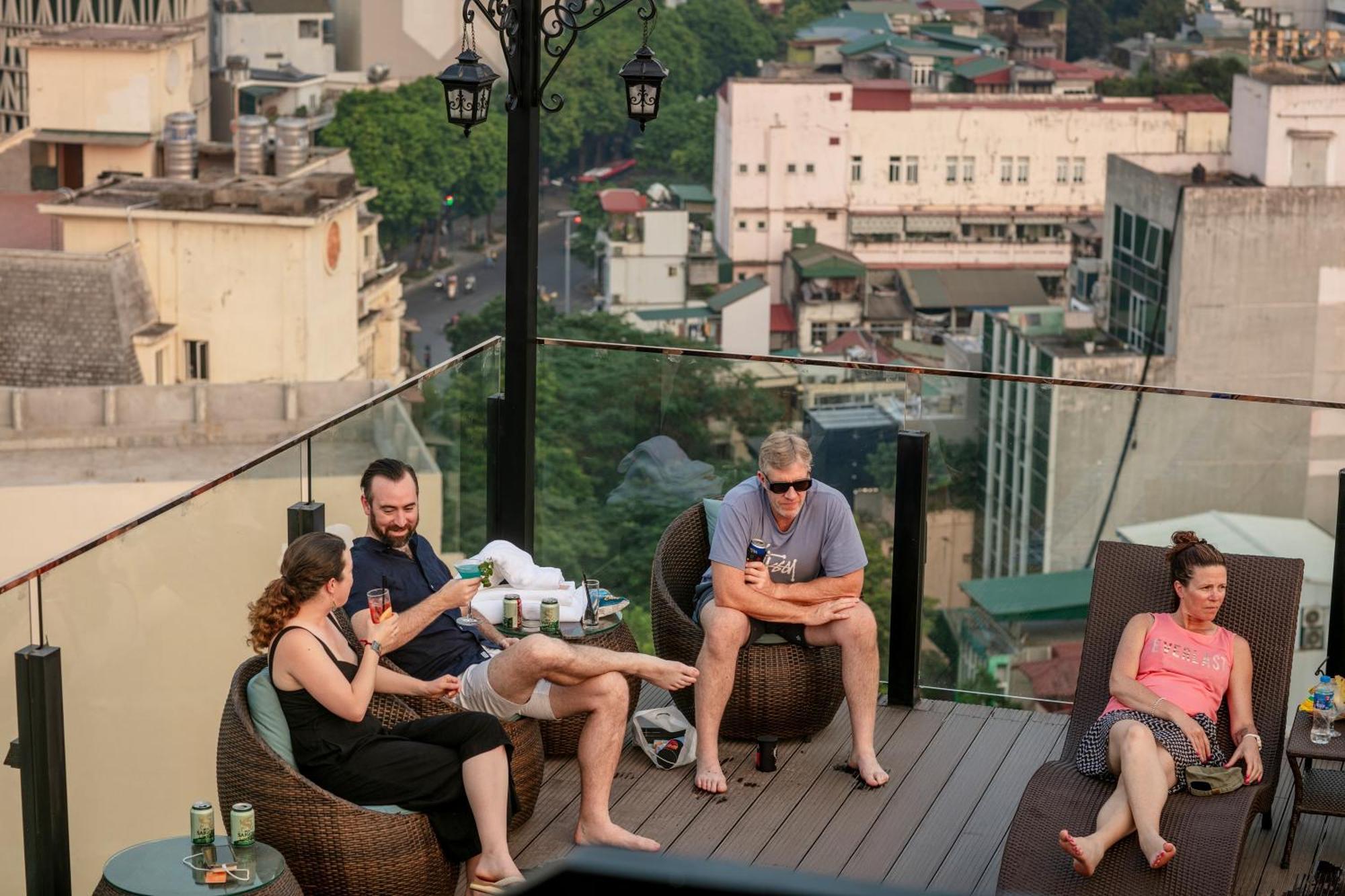 May De Ville Corner Hotel Hanoi Exterior foto